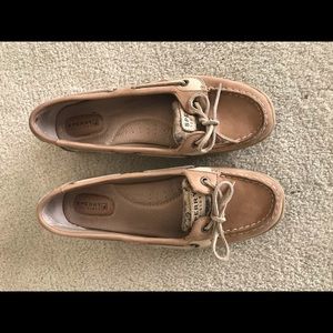 Sperry topsiders